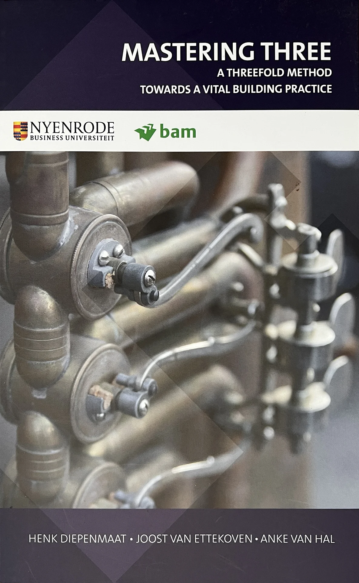 Mastering three - A threefold method_Cover